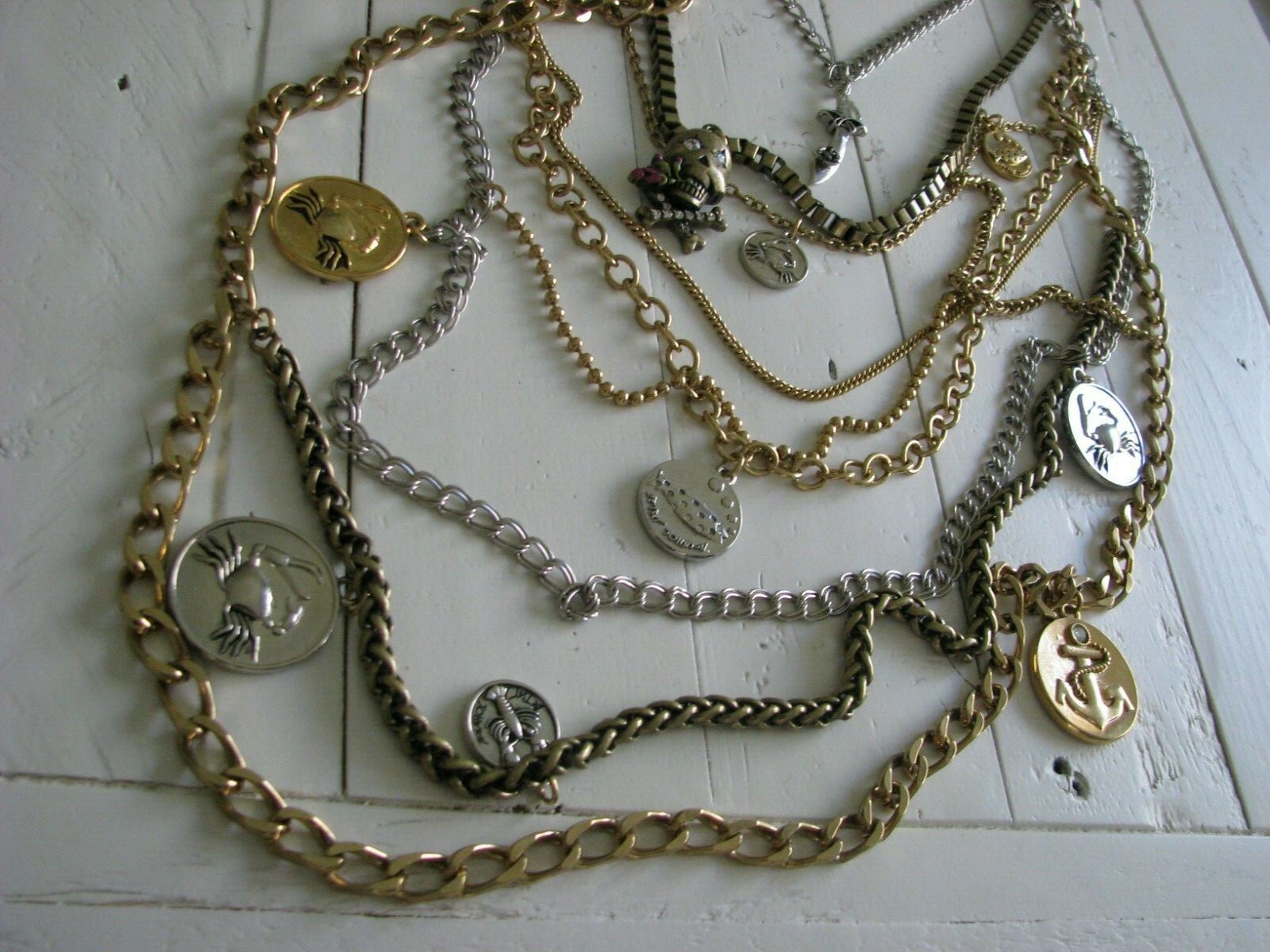 VINTAGE BETSEY JOHNSON PIRATE SKULL DAGGER NAUTICAL LONG CHAIN NECKLACE~RARE