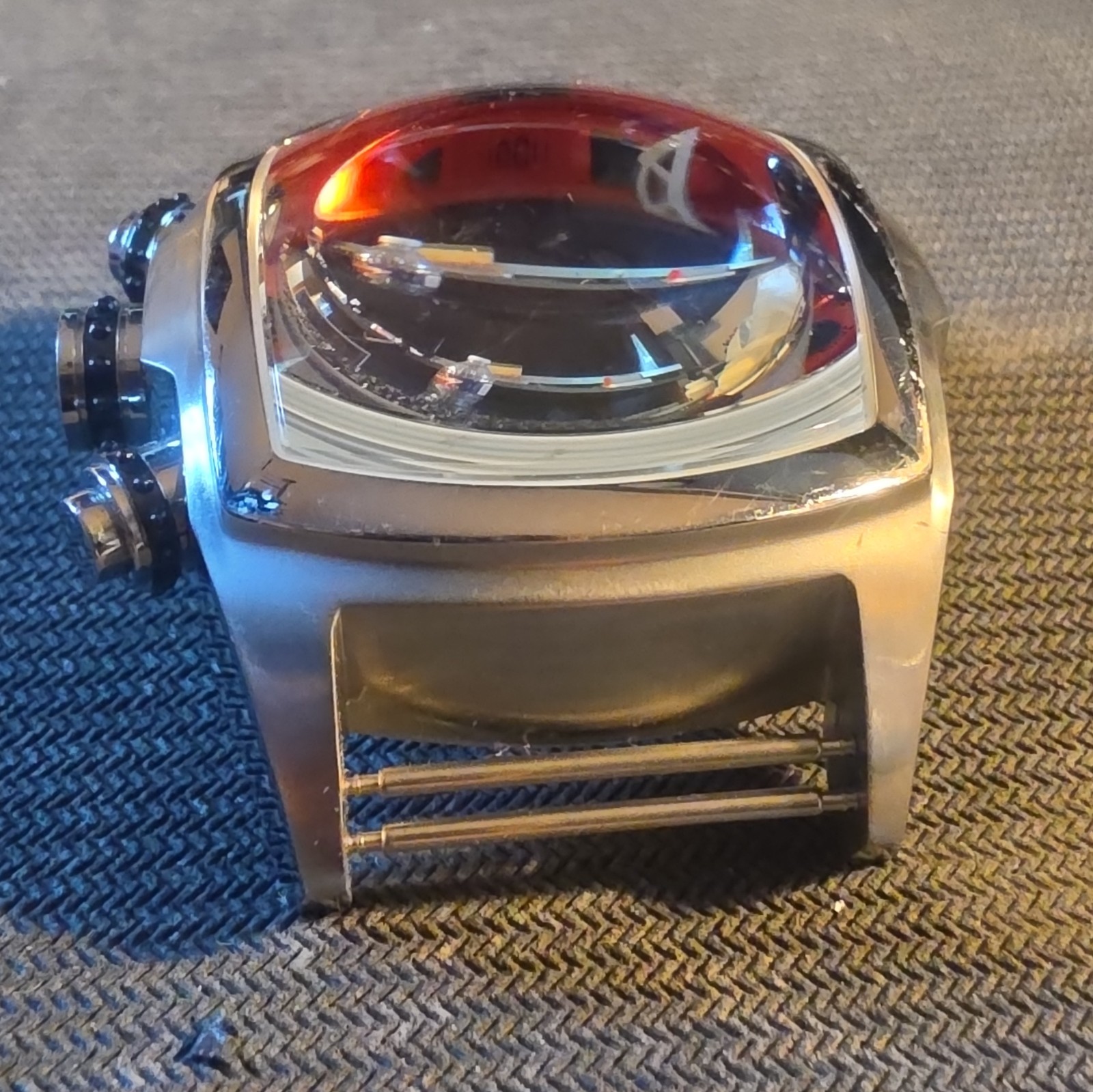 Invicta Lupah Chronograph Date Quartz 100m Red/Black Dial 50mm Steel Silver