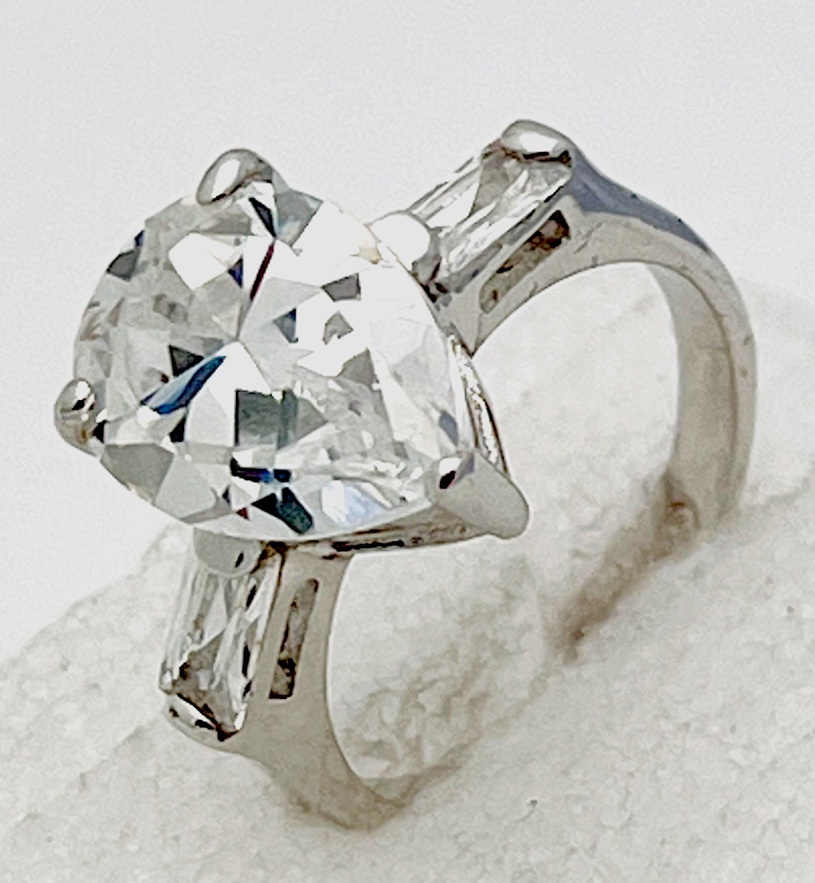 Sterling Silver 925 5.4 Gram Prong Set CZ Pear Baguette Ring Size 7 1/2