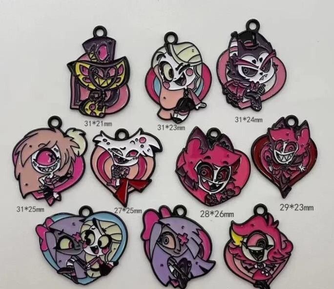 100Pcs MIX anime cartoon mix Charm bracelet necklace Pendants DIY Jewelry Making