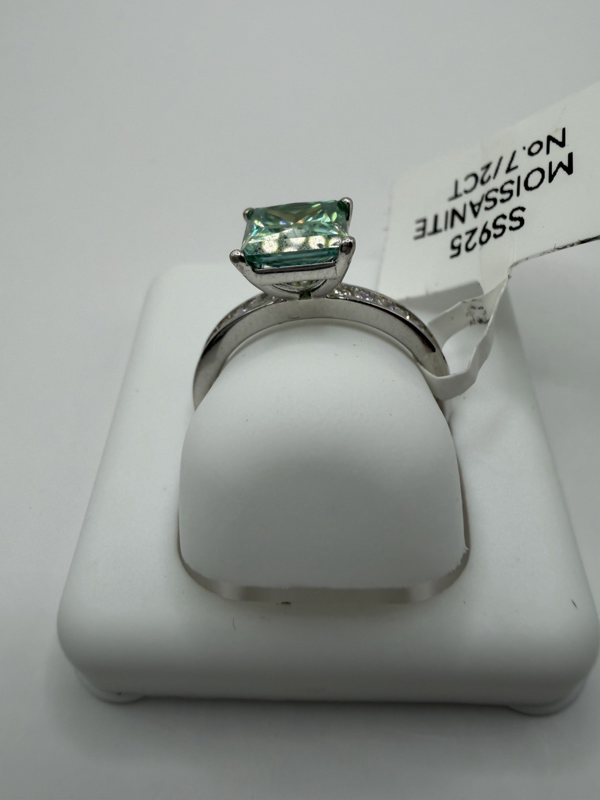 Stamped 925 Sterling Silver Green Square Moissanite Prong Ring Size 6.5