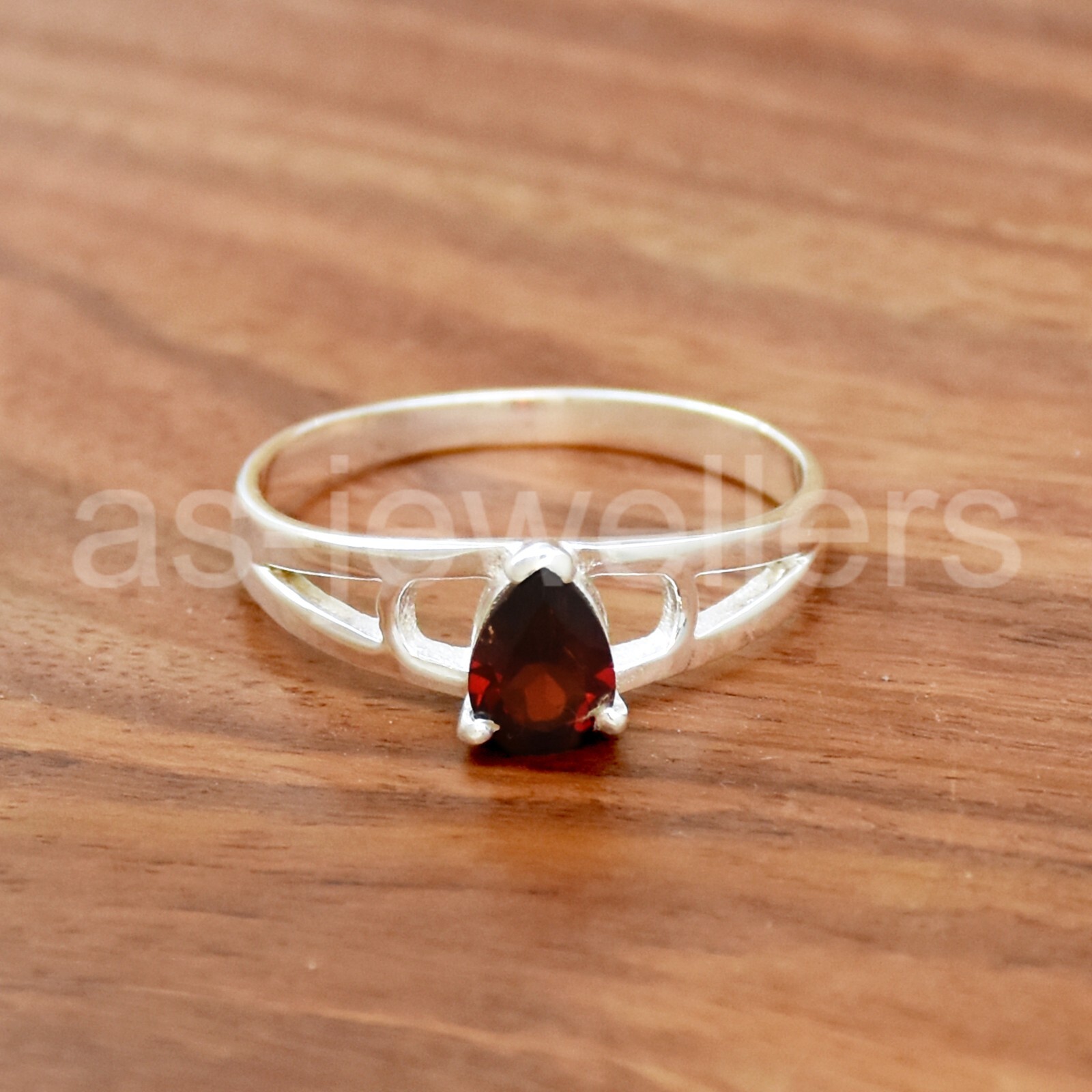 925 Sterling Silver, Red Gemstone Ring, Garnet Oval Shape Jewelry, Dainty Ring