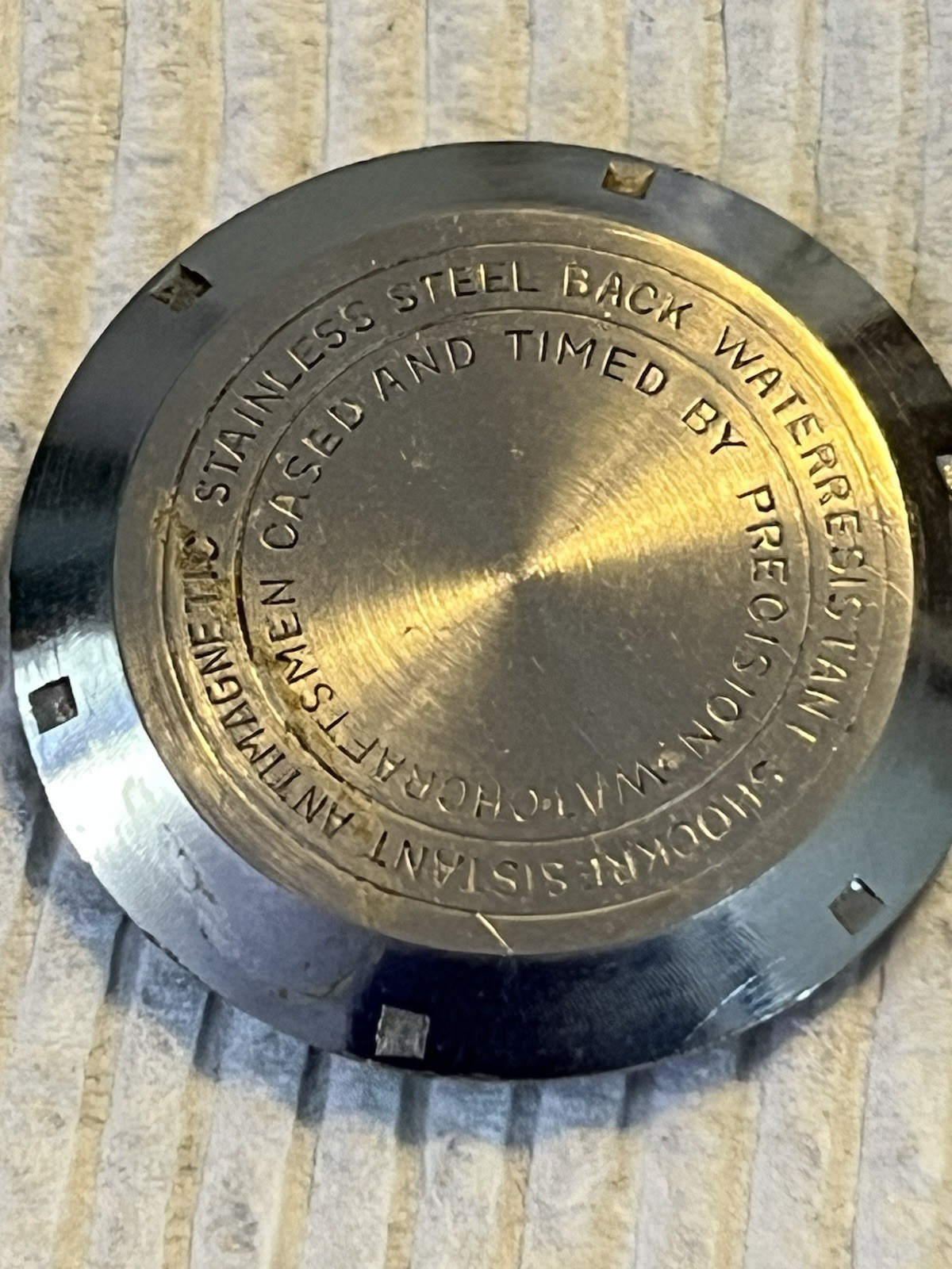La Marque 17 Jewels Watch Unbreakable Mainspring Incabloc winds