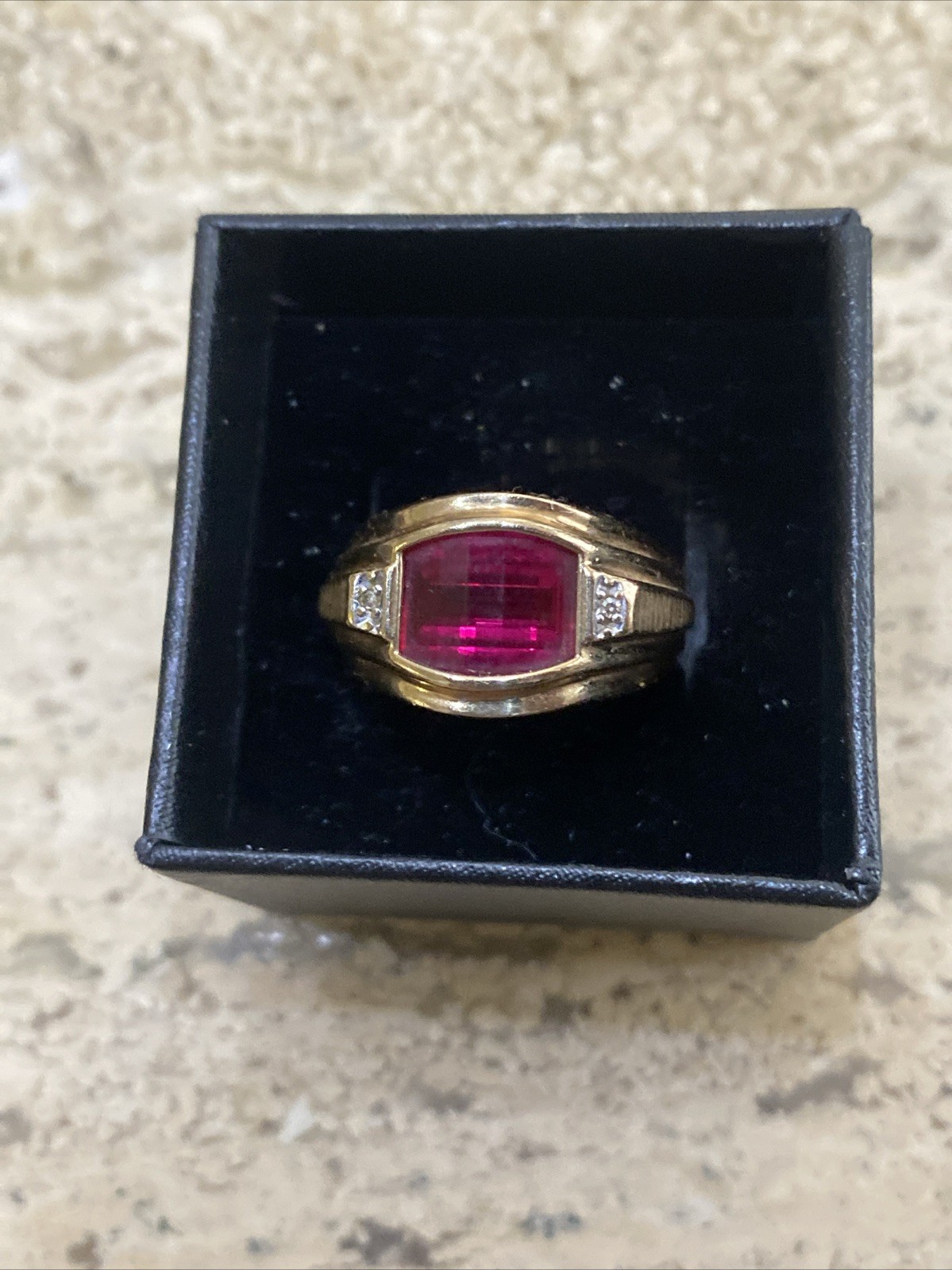 Vintage Men’s 10K GOLD Red Stone/Diamond Ring Size 9 1/2