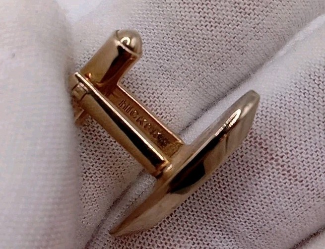 Pair Of Vintage Hickok USA Gold Tone Cufflinks Casual Business