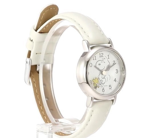(age15+)Citizen QQ Peanuts Snoopy White Watch Woodstock P003-314Ladies Japan