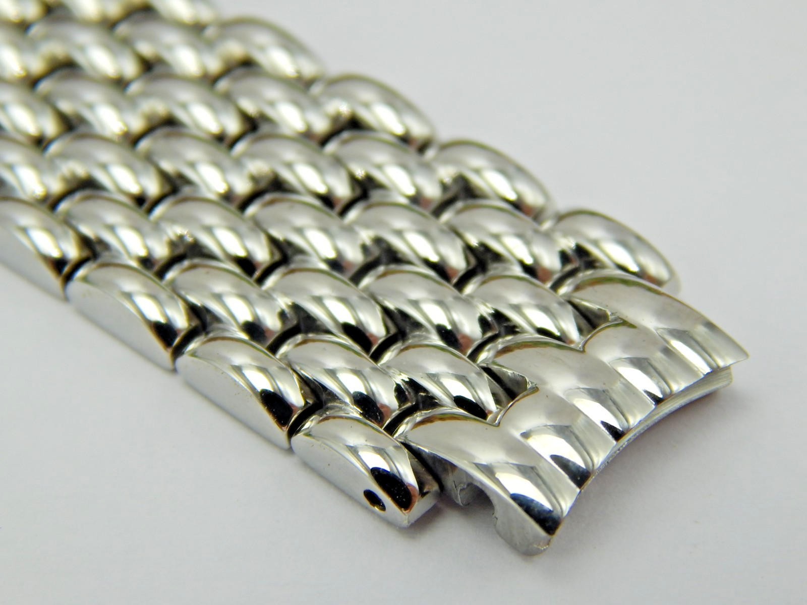 Silver Beads of Rice Butterfly clasp watch band 13mm Center Link Lucien Piccard