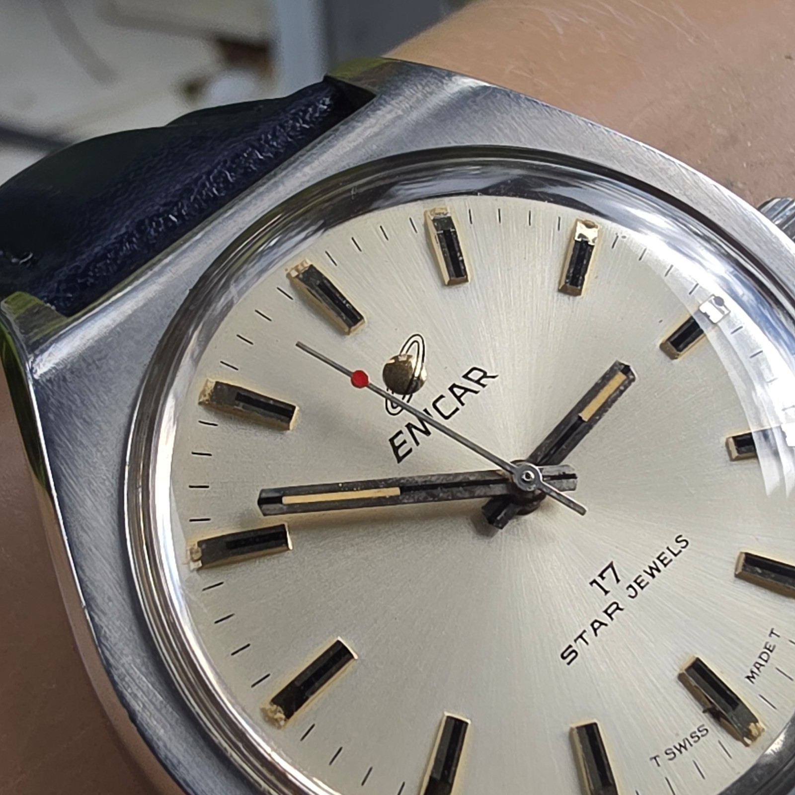 Vintage ENICAR Ocean Pearl men’s manual wind watch AR-160 swiss made 1970s