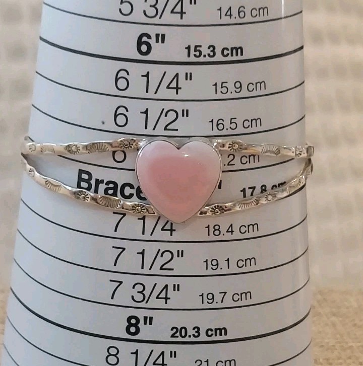 New Sterling Silver & Natural Pink Conch Heart Cuff Bracelet