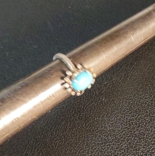 2.4 Grams Size 4 Modern 925 Sterling Silver Real Turquoise Ring