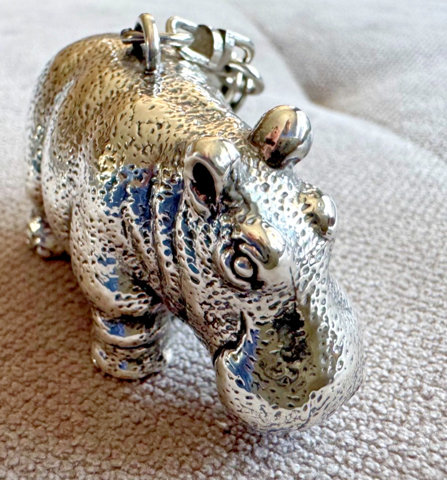 Retired Silver Hippopatsmus Hippo 3D KEY CHAIN VERY RARE UNIQUE 2′ SIGN GW