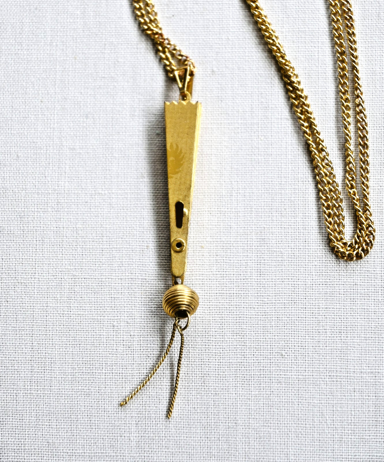 Vintage Asian Crane Phoenix Bird Foldable Fan Gold Tone Pendant Necklace