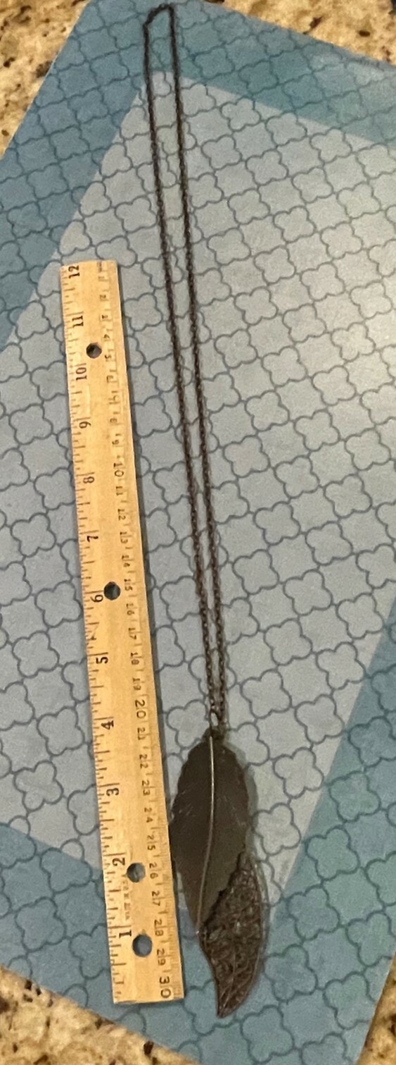 ✅ 28″ Long Bronze-Tone Chain Necklace 2 Leaf Leaves Fish Tail Shape