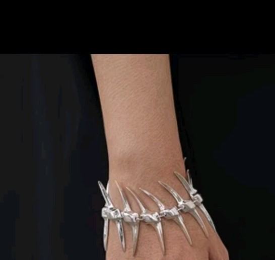 Super Cool Gothic, Rocker,style Silvertone Bracelet Ot Thorns, bones! Grunge EMO