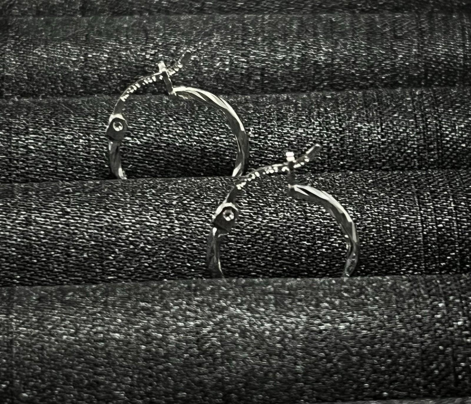 Argollas de Diseño Escultórico en Plata 925, 925 Sterling Silver Hoop Earrings