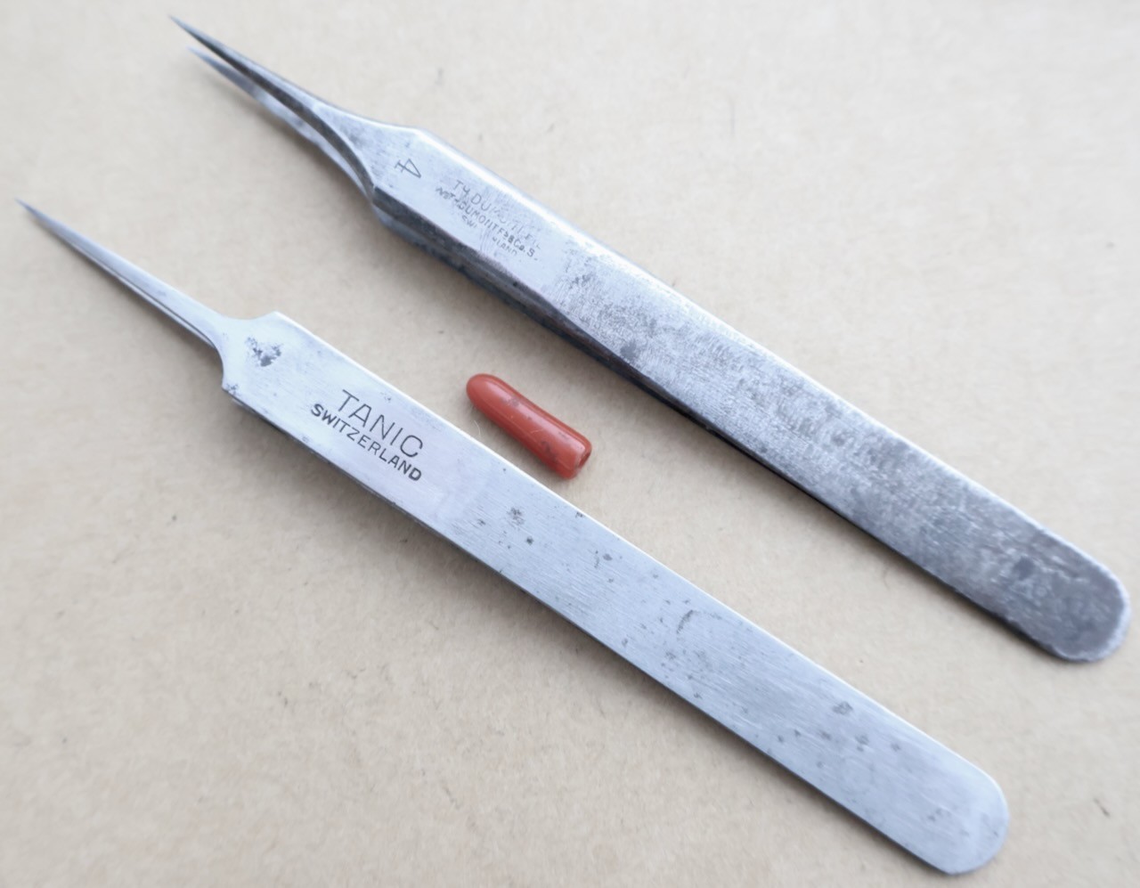 2 Pr. of Tweezers: Tanic No. 5/AT + duMont Fils No. 4 / Switzerland / MT Tools