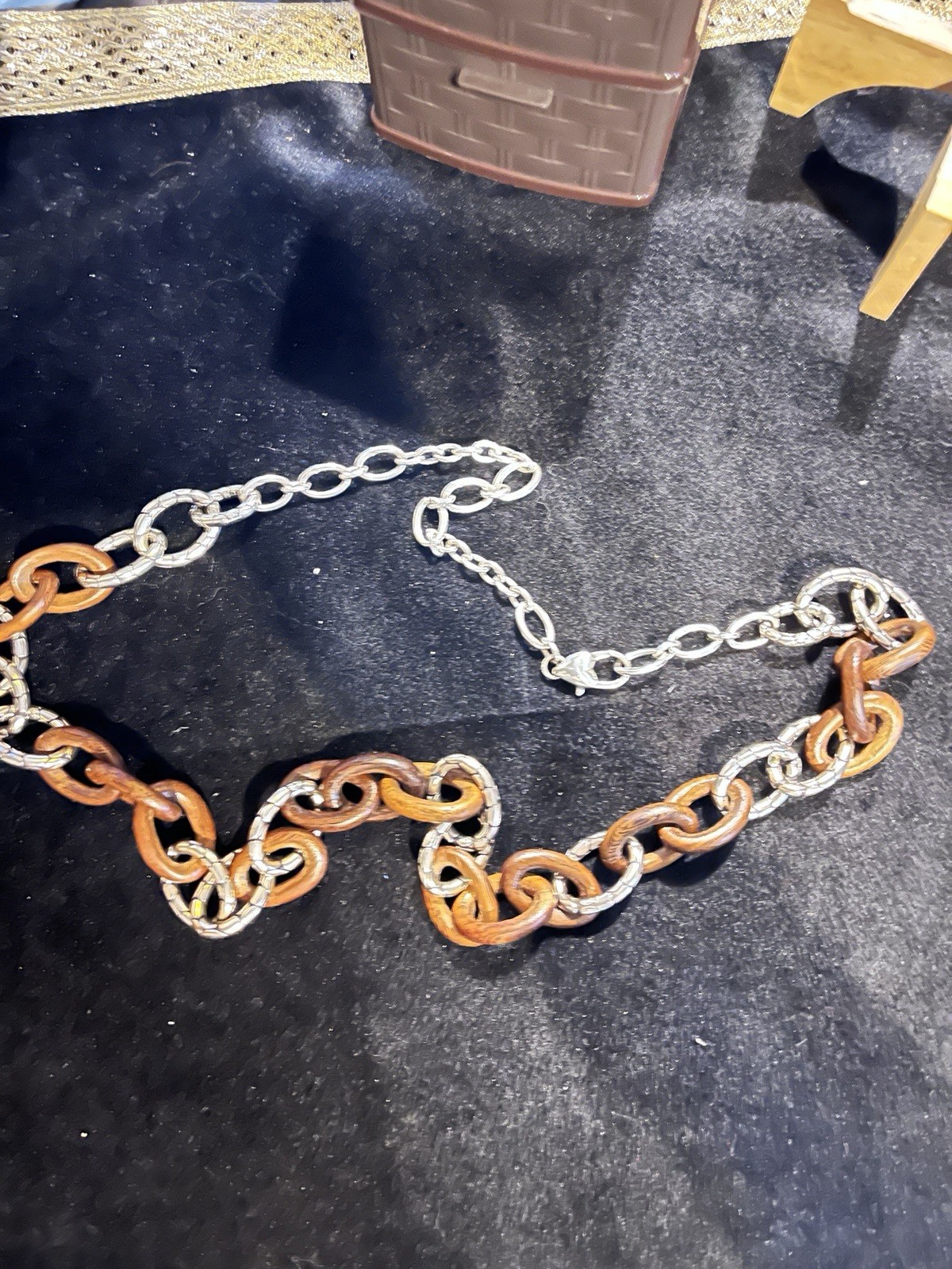 Retired Brighton Brown Wood & Silver Tone pebble Link Chain Necklace Clasp Adj