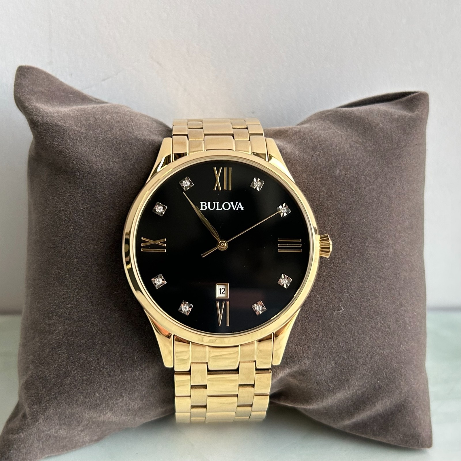 Bulova Classic 97D108 Black Dial Gold-Tone Strap Men’s Quartz Watch New 40mm