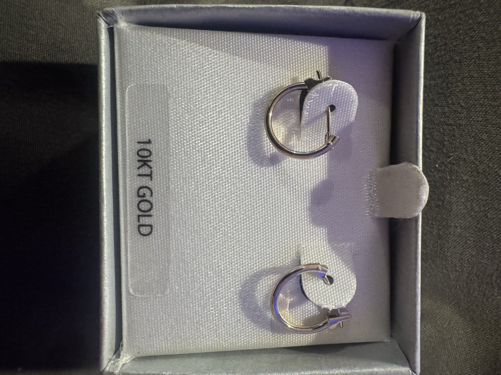 1Ok Snap Hoop Earrings