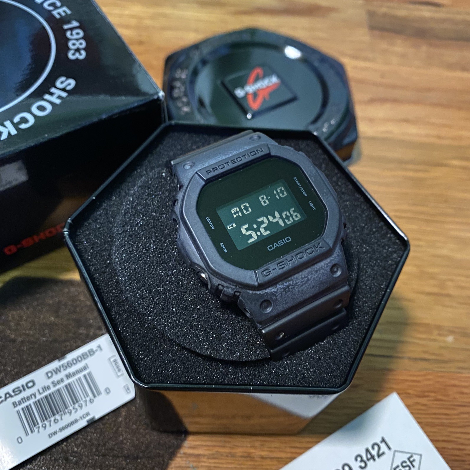 Casio G-SHOCK DW-5600BB-1 Digital 200M w/ Box Manual – Excellent “BLACKOUT”