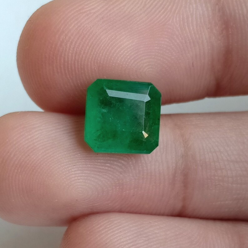 3.70 Ct Vivid Green Emerald Octagon Cut Unheated Untreated Gemstone For Ring