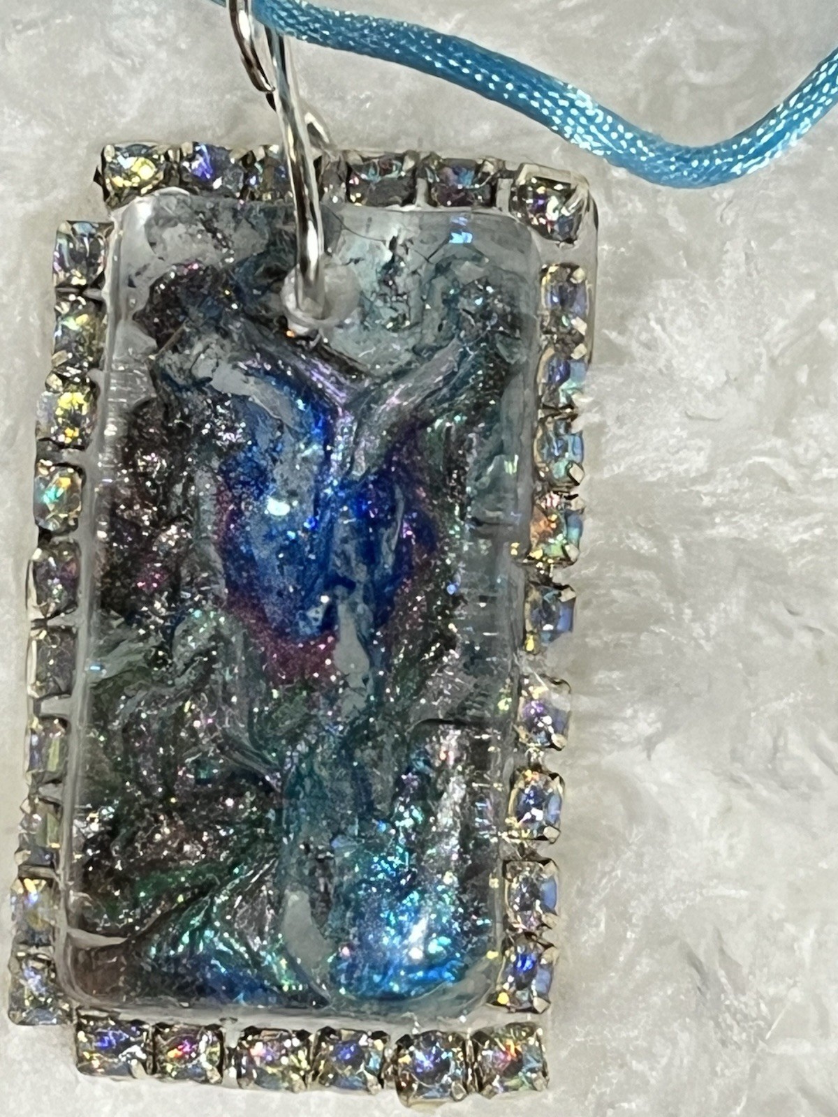 30” Turquoise Resin W/Multi Sparkly Swirls With AB Clear Glass Rhinestones