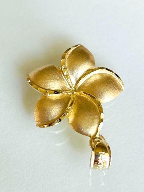 14K Solid Yellow Gold Hawaiian Plumeria Flower Pendant W: 3/4″ (18 mm) E26-18