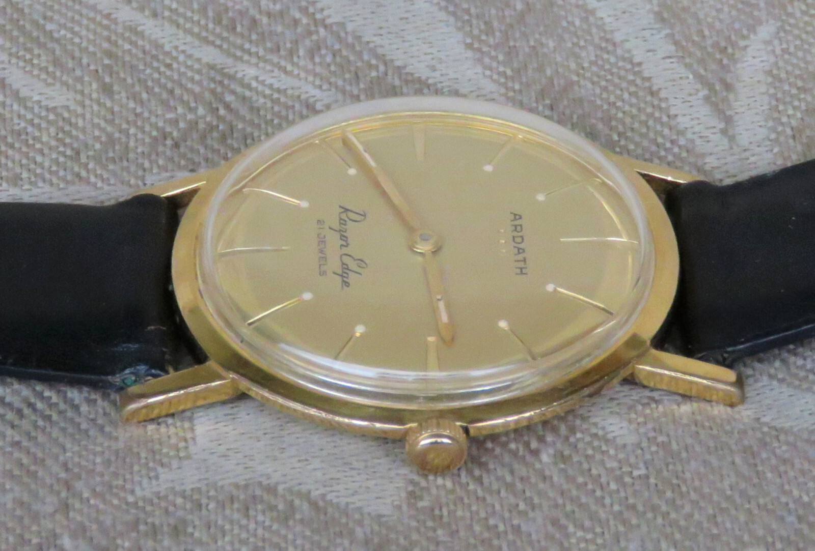 1960 ARDATH RAZOR EDGE 18K GOLD 20MC ETA PESEUX 7001 MANUAL 21J ULTRA THIN WATCH
