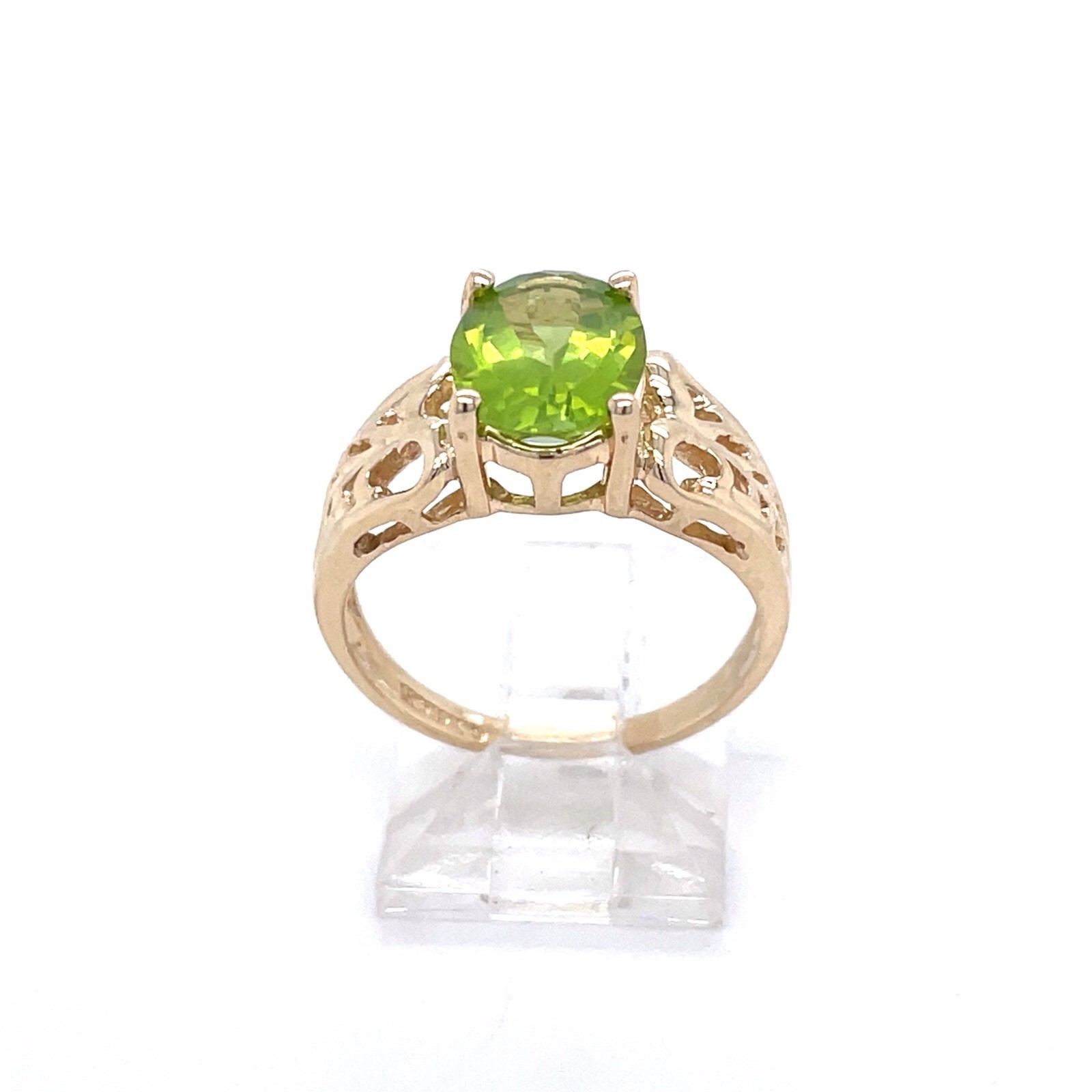 10k Yellow Gold 1.9 Ct Oval Peridot Filigree Ring Size 5 1/4 – 2.4 Grams