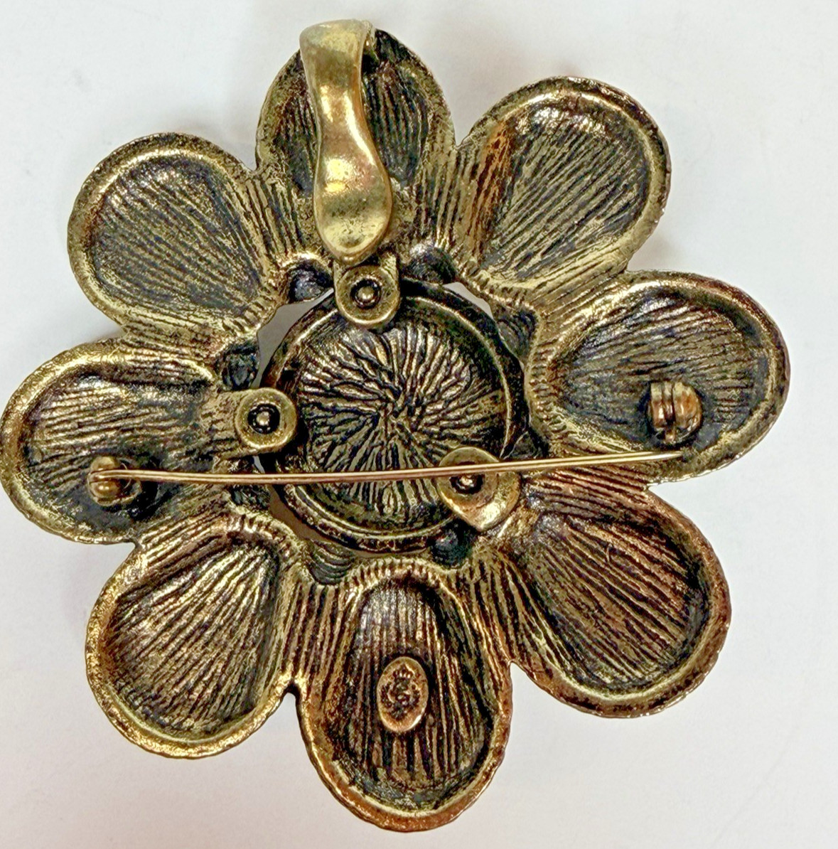 Premier Designs Floral Convertible Pendant Brooch white Marbled Cabochons Gold