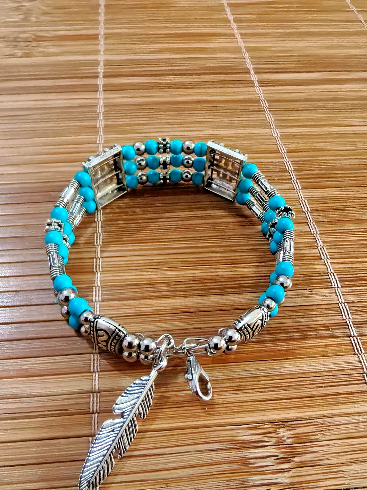 Handcrafted Turquoise Beaded Bracelet with Retro Style