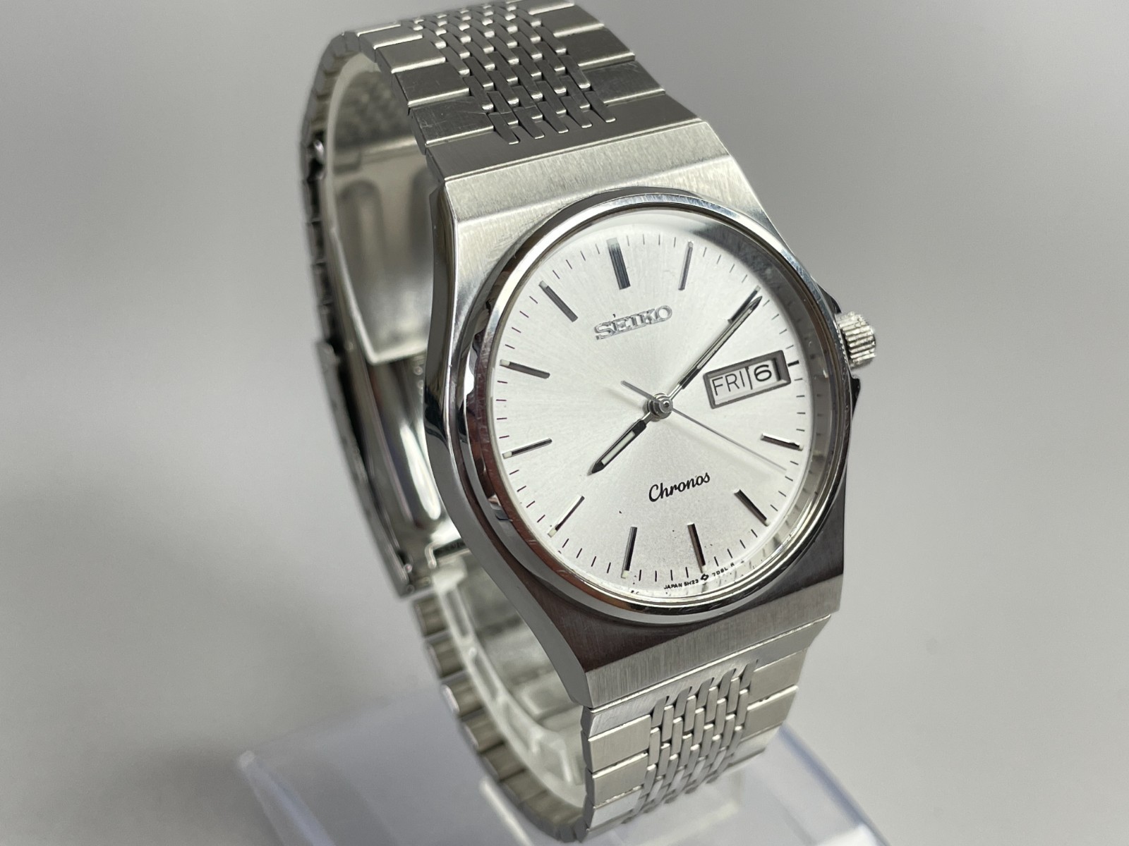Vtg 1989 [N.Mint] Seiko Chronos 5H23-7D20 Japan 35mm Silver Dial Qz Men’s Watch
