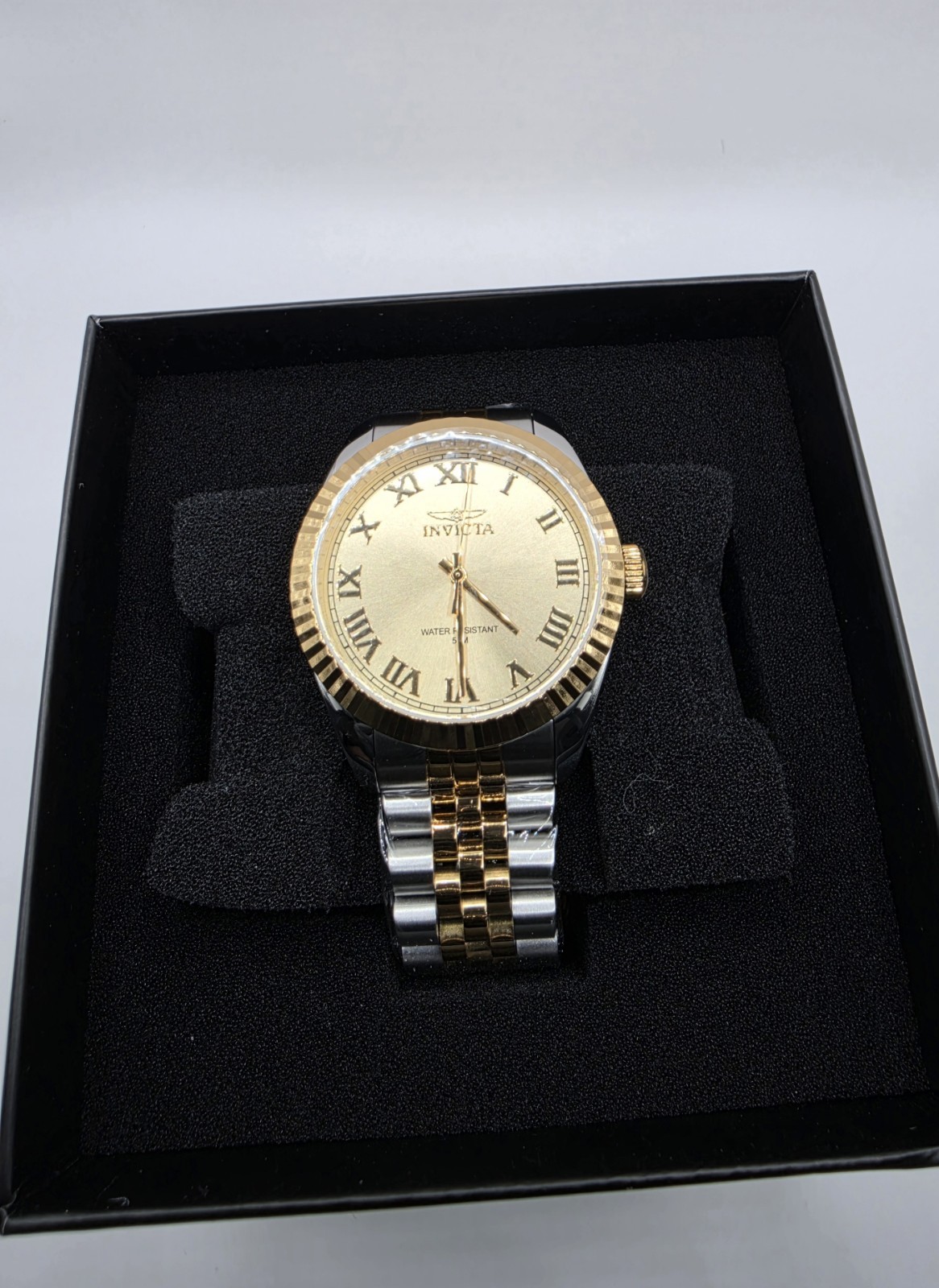 Invicta Specialty 47404 Men’s Two-Tone Gold Dial Quartz Watch 43mm New