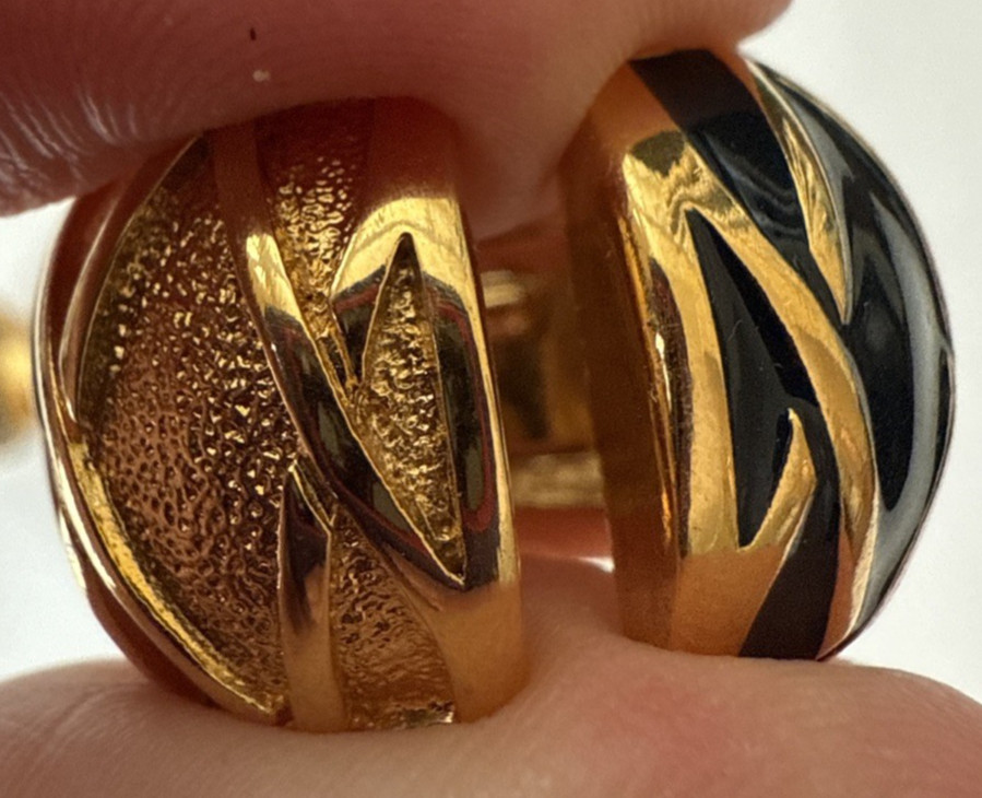 Vintage St John Hinged Enamel Hoop Earrings Gold Tone None Pierced