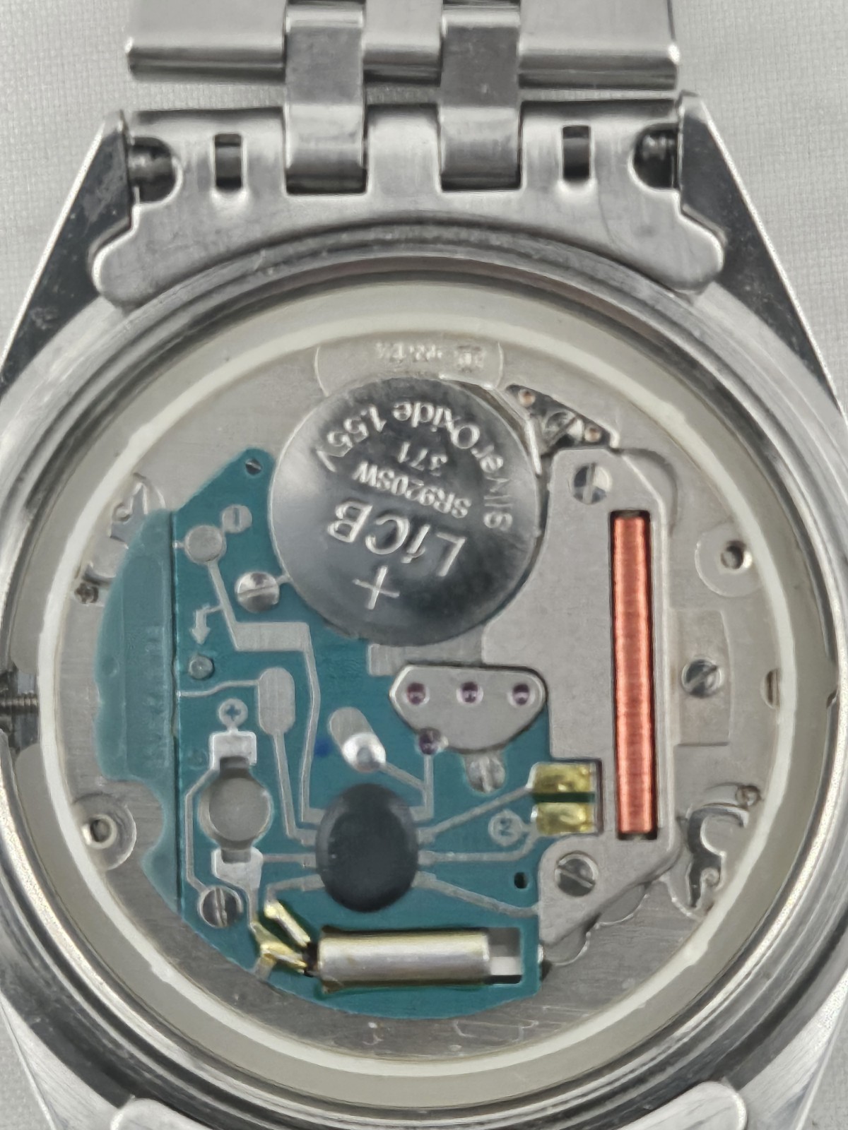 Mens Rare PAUL MARET Blue Sunray Dial Date Presidential Style Fluted Bezel Runs
