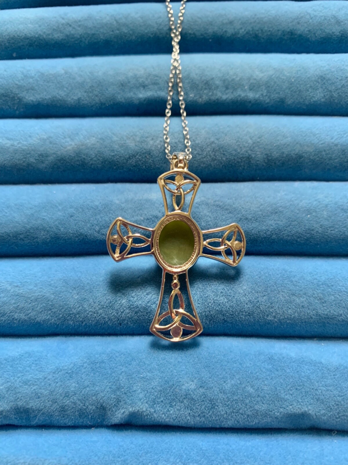 Connemara Marble Cross Pendant Necklace (18 inches) 6.50 ctw.