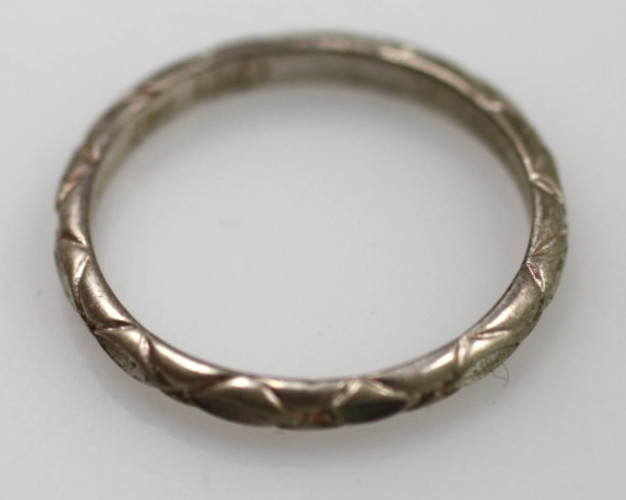 Diamond etched pattern Sterling silver 925 simple small band ring size 5 1/4″