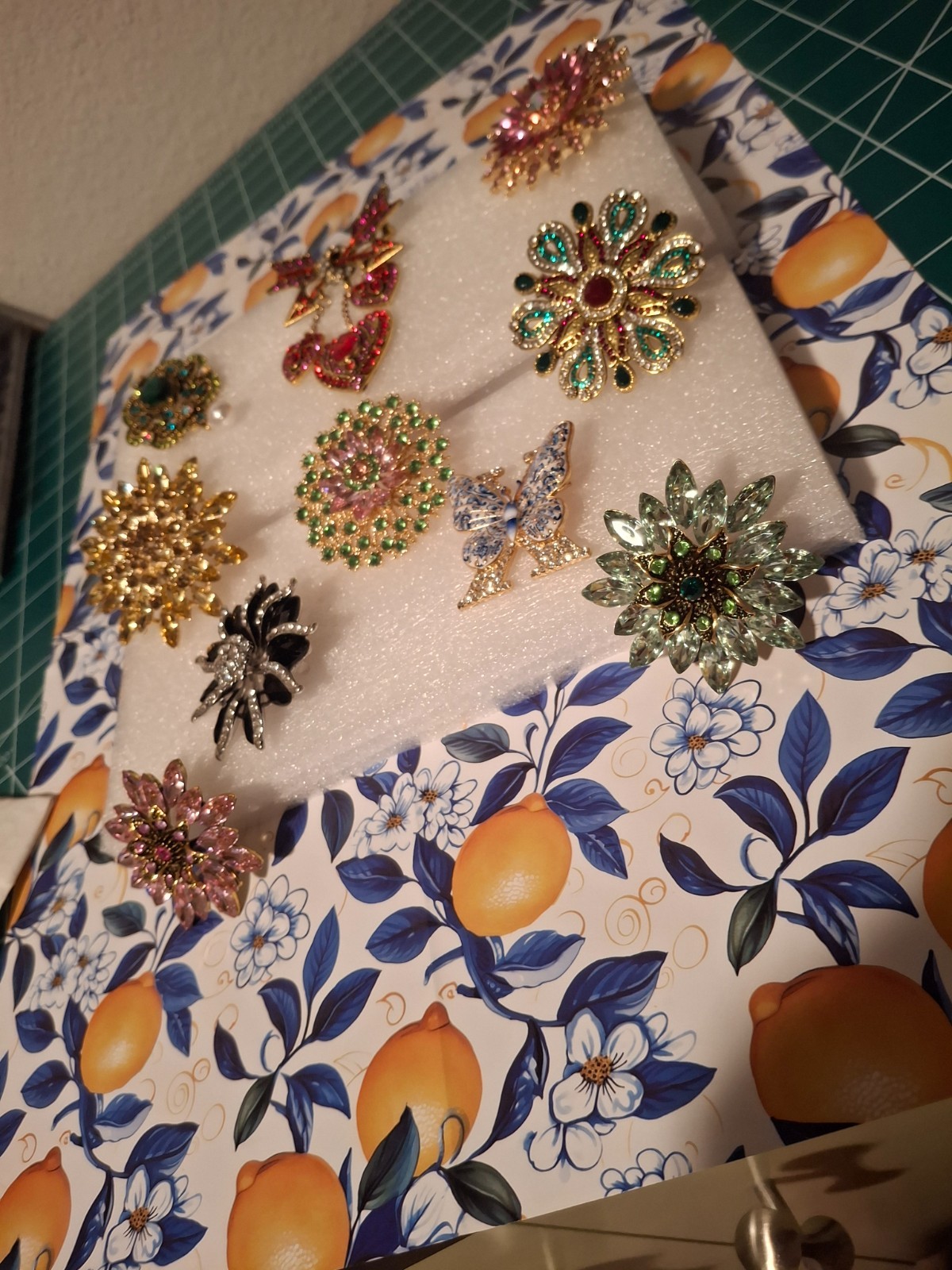 Modern Rhinestone Brooch Pin Lot (10 Pc) – Grandmillennial Granny Chic