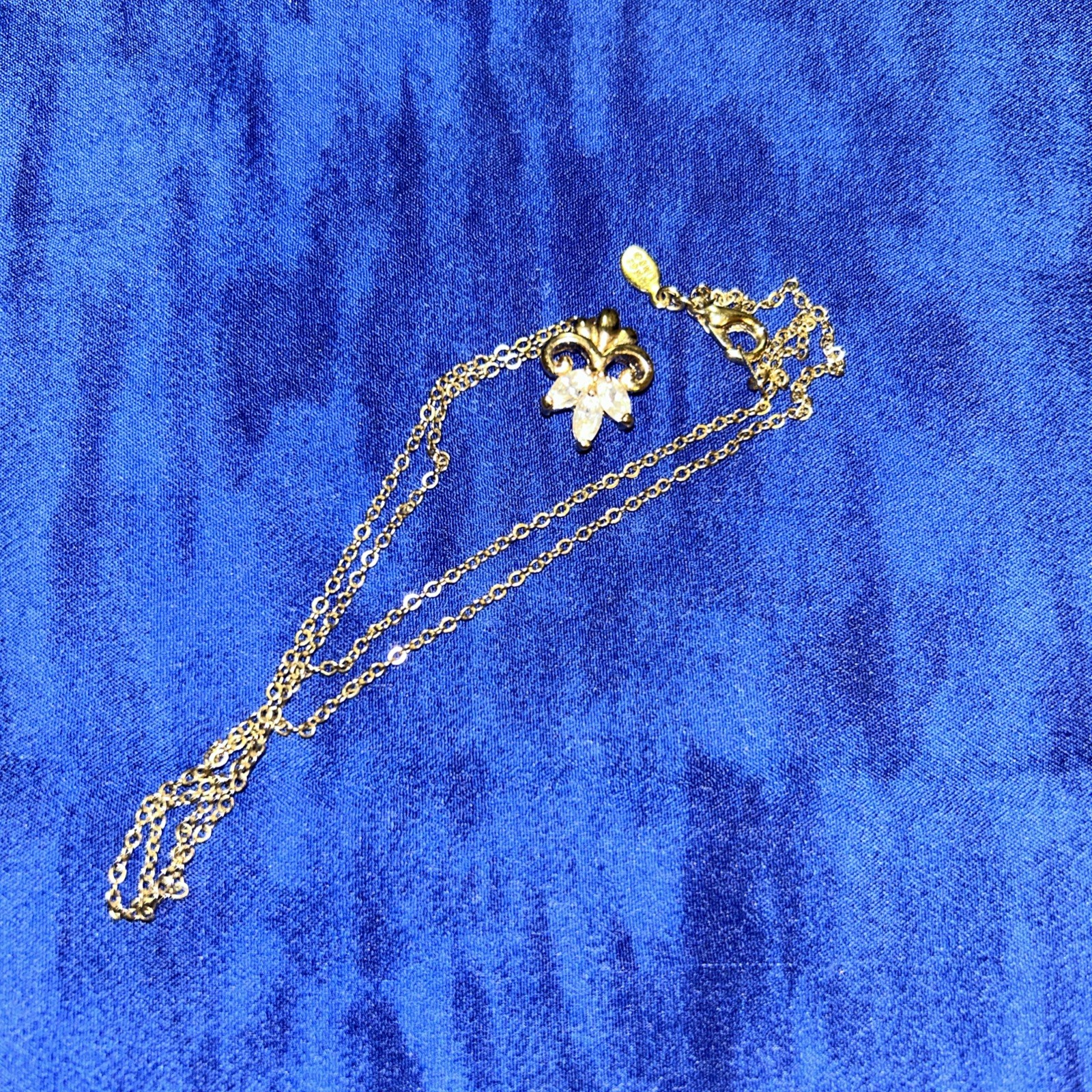 Vintage Lindenwold fine jewelers 14kge necklaces 20” Gold/ Diamond Pendant