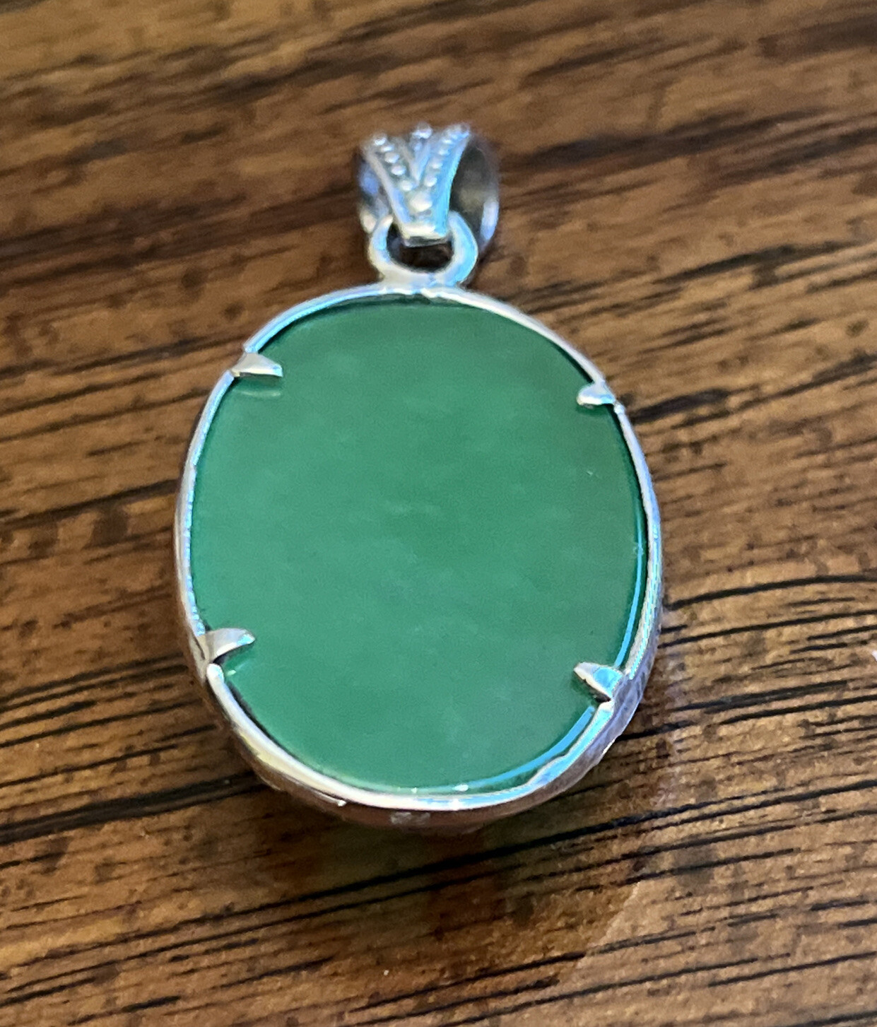 BALI LEGACY Green Jade Kokatu Pendant in 925 Sterling Silver 8 Grams 24.00 ctw