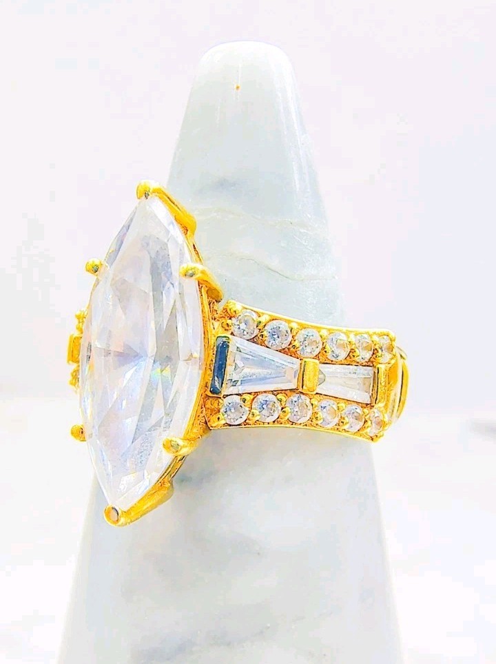 14K Yellow Gold Marquise Statement Ring • 15×7mm Gemstone • Size 5.5 • 5.36g