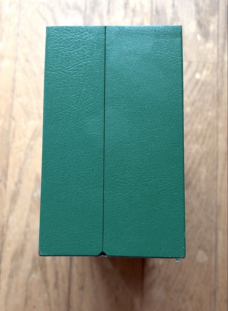 VINTAGE GENUINE ROLEX watch box case 39139.01 green wave wood 260628002yA