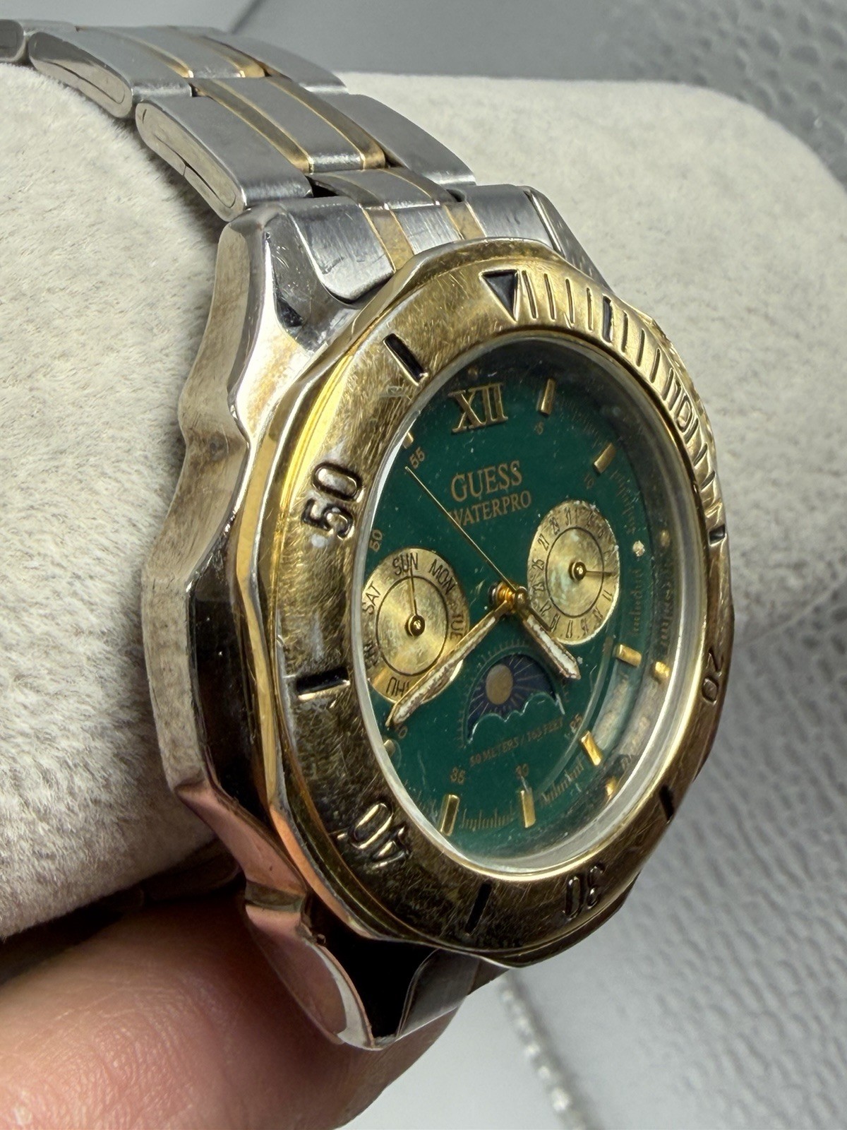 Guess Waterpro Mens Watch Green Dial Moon Phase New Battery 38MM 7.25″