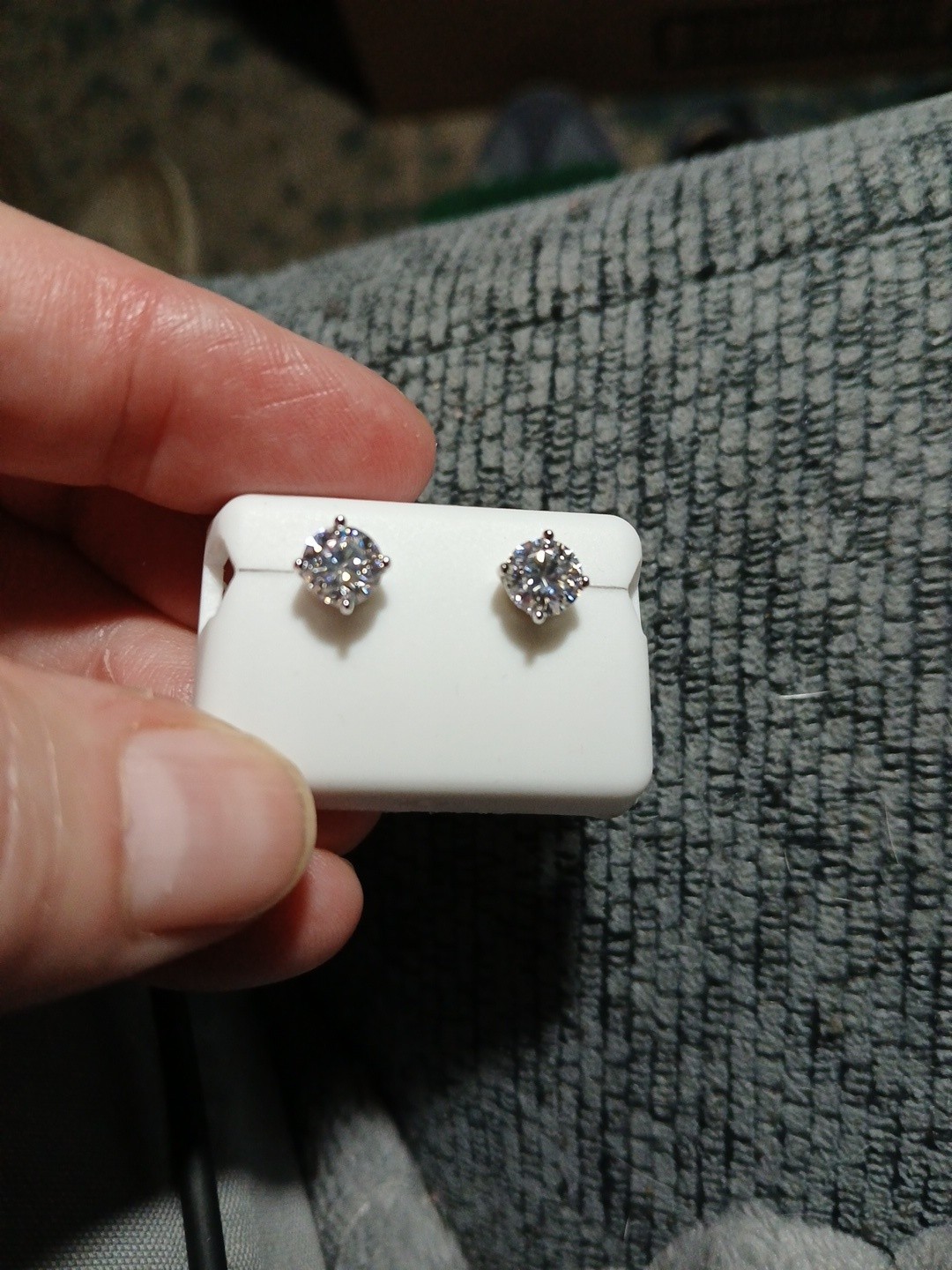 2.0 CTW Moissanite Sterling Silver EARRINGS..925.