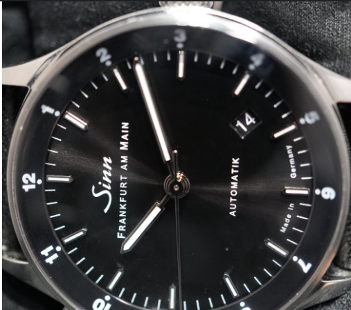 Sinn 6068 Black Dial 38.5mm Automatic Stainless Steel Watch 100M Date Men’s