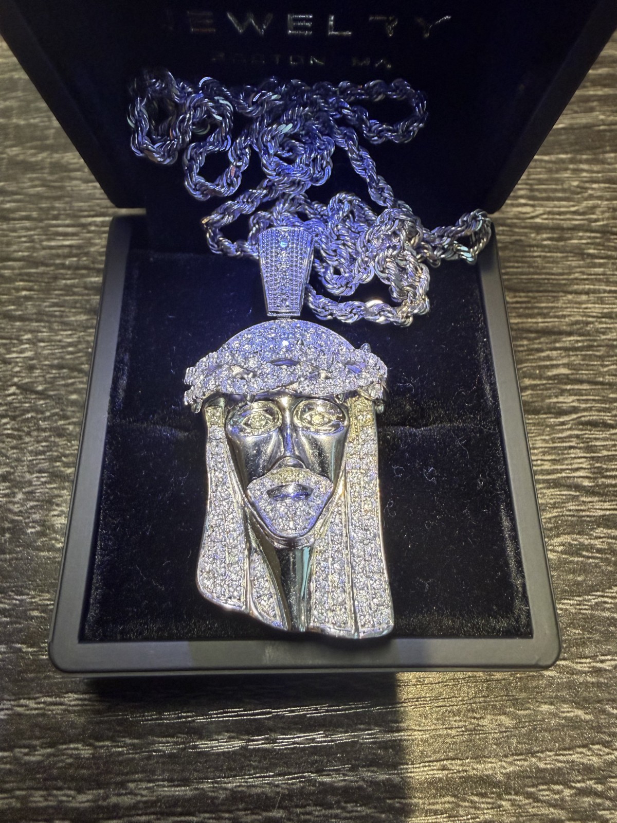 10K White Gold Solid 3mm Rope Chain 22″ + 2.00ct Diamond Jesus Head Pendant Set