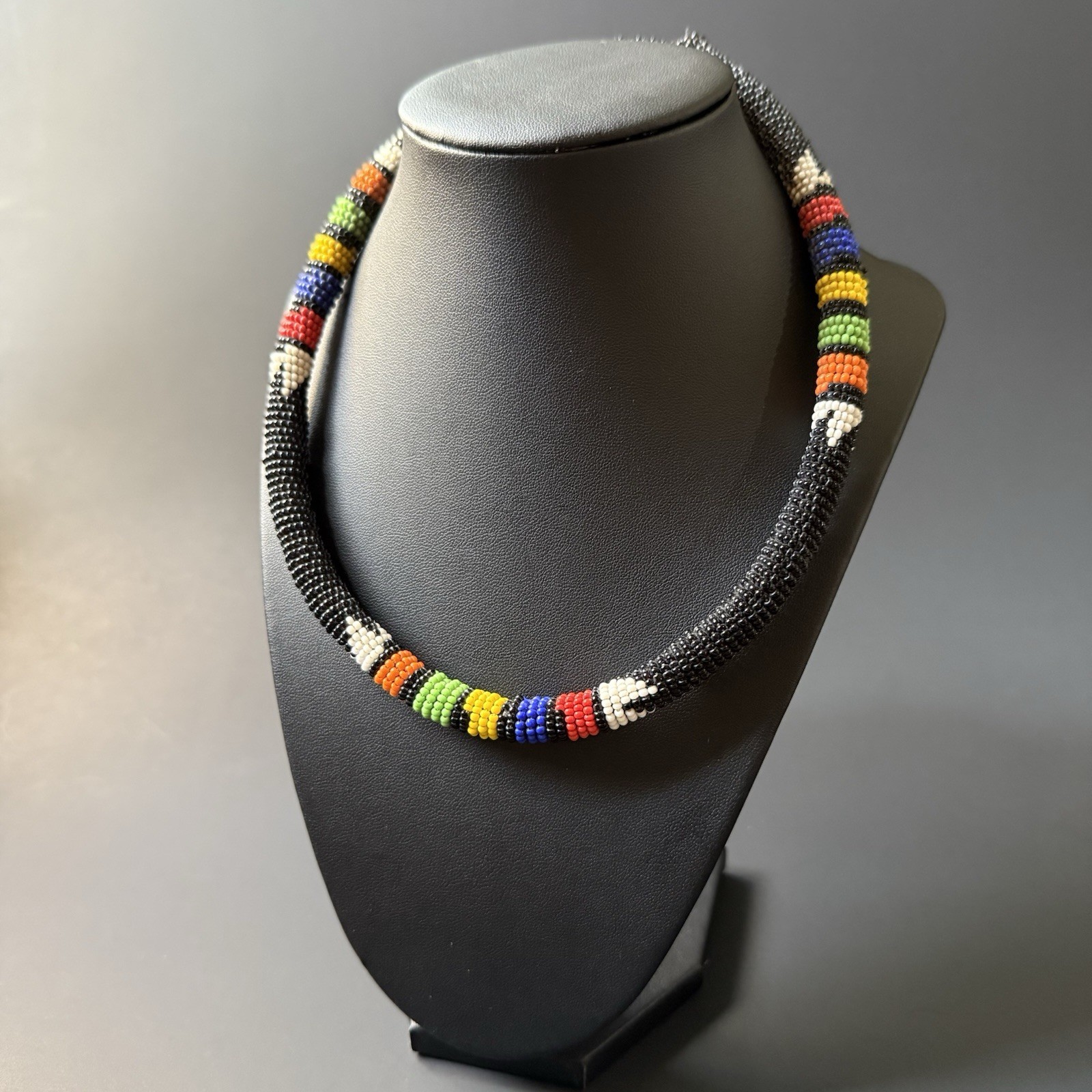 Vintage Handmade African Maasai Necklace • Global/ Ethnic Beaded Jewelry