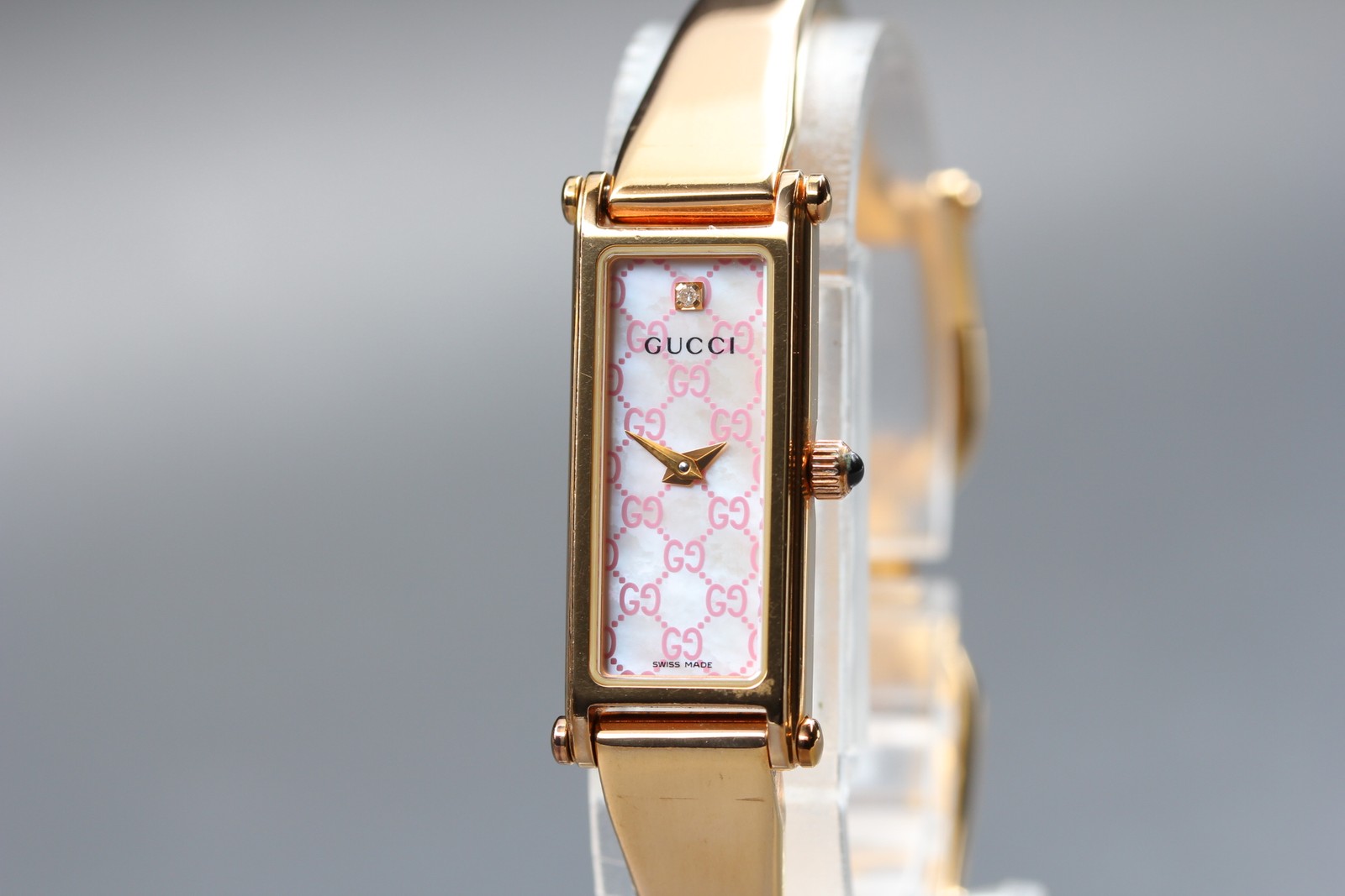 [Near Mint] GUCCI 1500L Pink Shell Gold 1P Diamond Qz Women’s Rectangle Watch