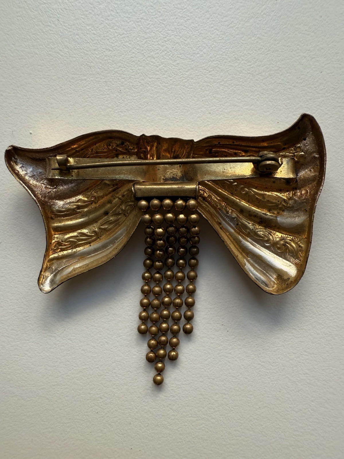 Textured Victorian Bow Pin (2872)