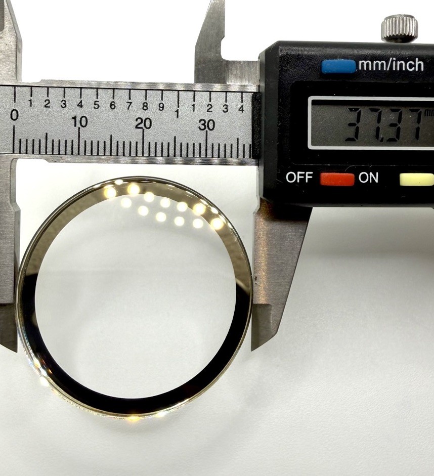 Generic 37.4mm Gold Edge Glass Crystal To Fit Movado Bold MB.01.1.34.6136 Watch
